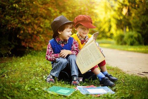 男の子読書.jpg
